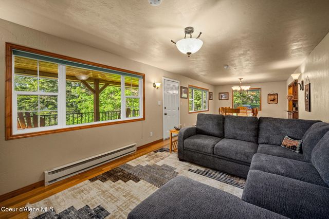 19503 E Hayden Lake RD, Hayden, ID 83835