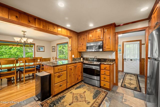 19503 E Hayden Lake RD, Hayden, ID 83835
