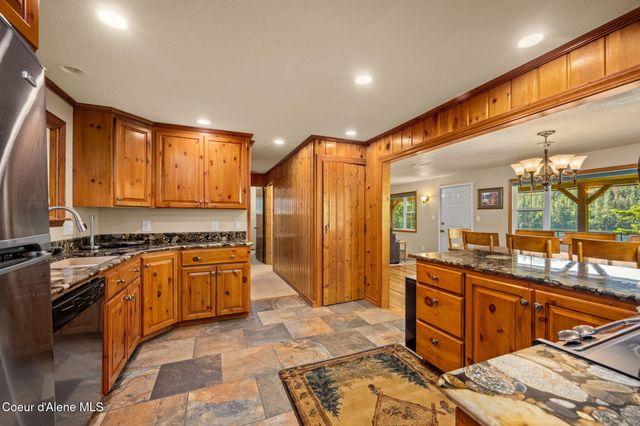 19503 E Hayden Lake RD, Hayden, ID 83835