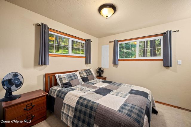 19503 E Hayden Lake RD, Hayden, ID 83835