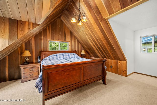 19503 E Hayden Lake RD, Hayden, ID 83835