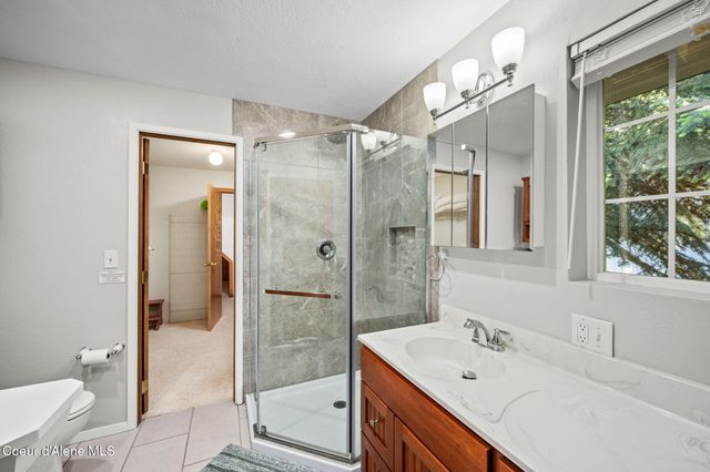 19503 E Hayden Lake RD, Hayden, ID 83835