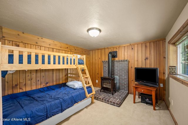 19503 E Hayden Lake RD, Hayden, ID 83835