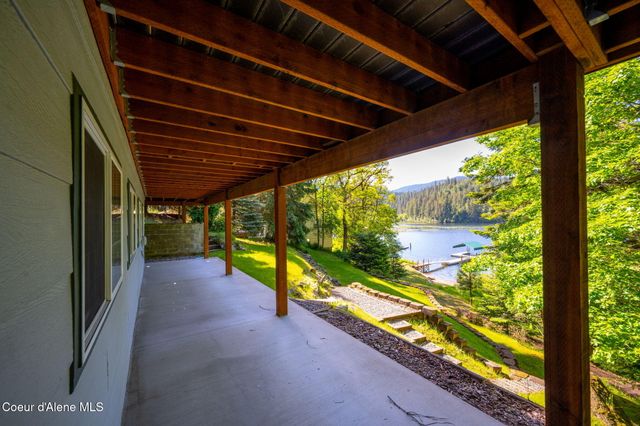 19503 E Hayden Lake RD, Hayden, ID 83835