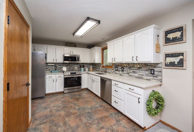 2610 NW 17th Street, Ankeny, IA 50023