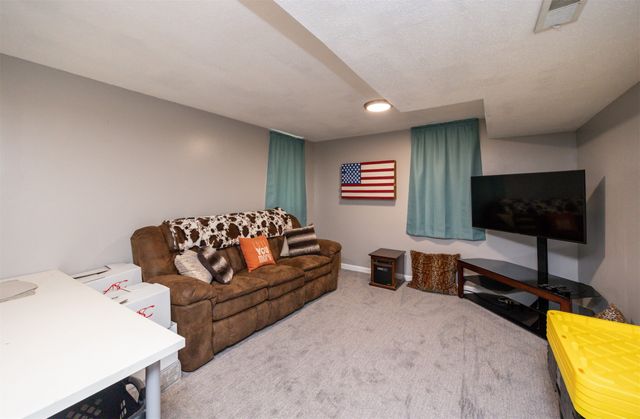 2610 NW 17th Street, Ankeny, IA 50023