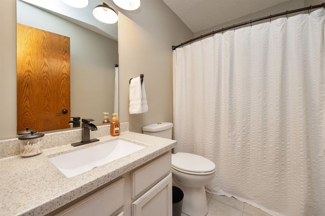 2610 NW 17th Street, Ankeny, IA 50023