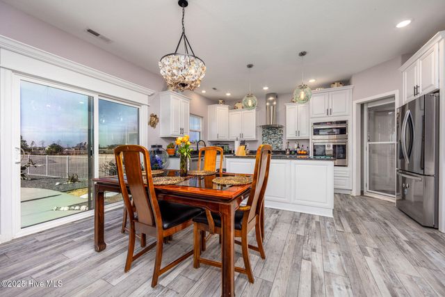 456 Pointe Vista Drive, Elizabeth City, NC 27909