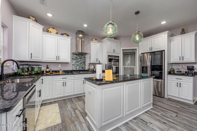 456 Pointe Vista Drive, Elizabeth City, NC 27909