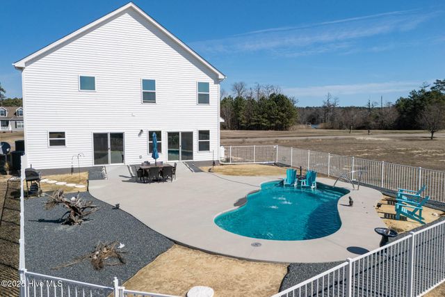 456 Pointe Vista Drive, Elizabeth City, NC 27909