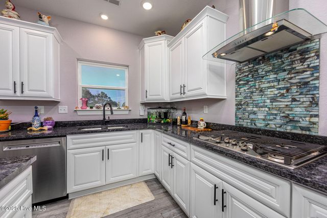 456 Pointe Vista Drive, Elizabeth City, NC 27909