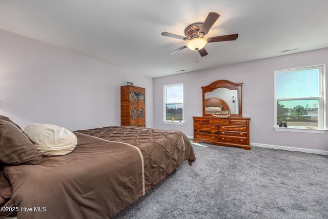 456 Pointe Vista Drive, Elizabeth City, NC 27909