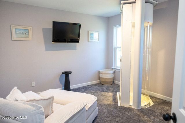 456 Pointe Vista Drive, Elizabeth City, NC 27909