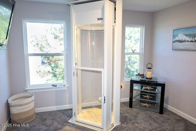 456 Pointe Vista Drive, Elizabeth City, NC 27909