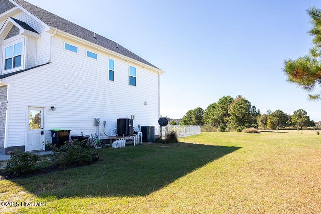 456 Pointe Vista Drive, Elizabeth City, NC 27909