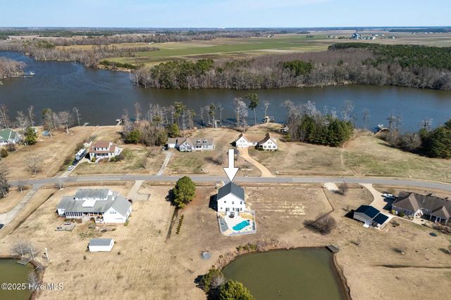 456 Pointe Vista Drive, Elizabeth City, NC 27909