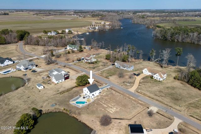 456 Pointe Vista Drive, Elizabeth City, NC 27909