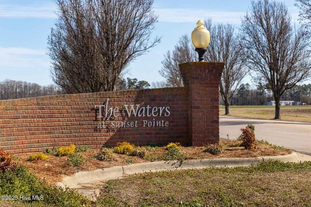 456 Pointe Vista Drive, Elizabeth City, NC 27909