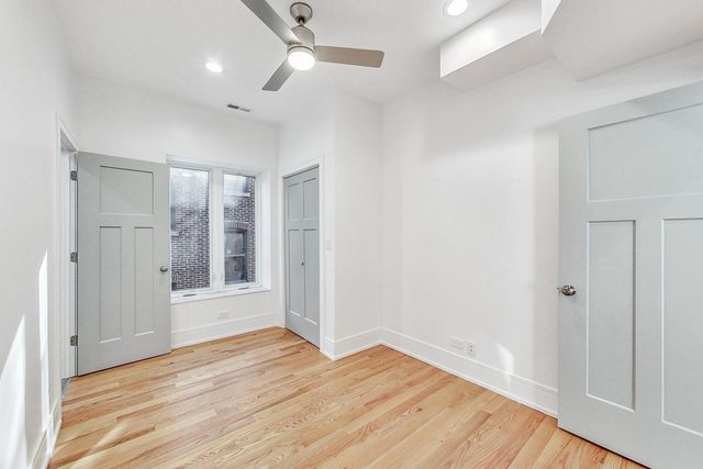 1245 W Jarvis Avenue 2, Chicago, IL 60626