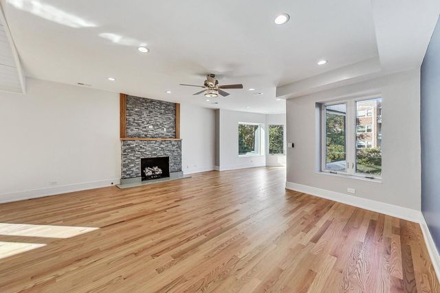 1245 W Jarvis Avenue 2, Chicago, IL 60626