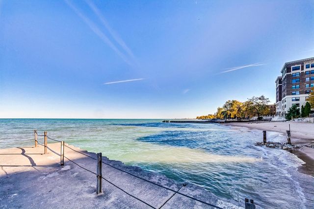 1245 W Jarvis Avenue 2, Chicago, IL 60626