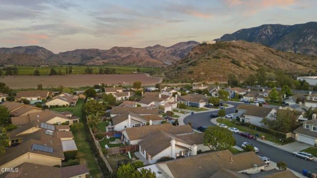 5681 Calle Sencillo, Camarillo, CA 93012