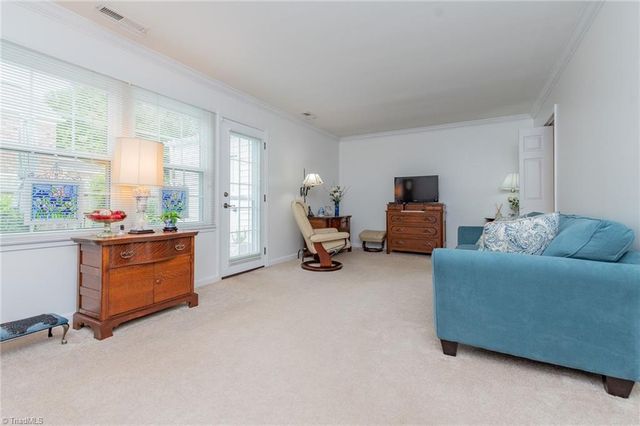 2930 Saint Marks Road F, Winston-salem, NC 27103