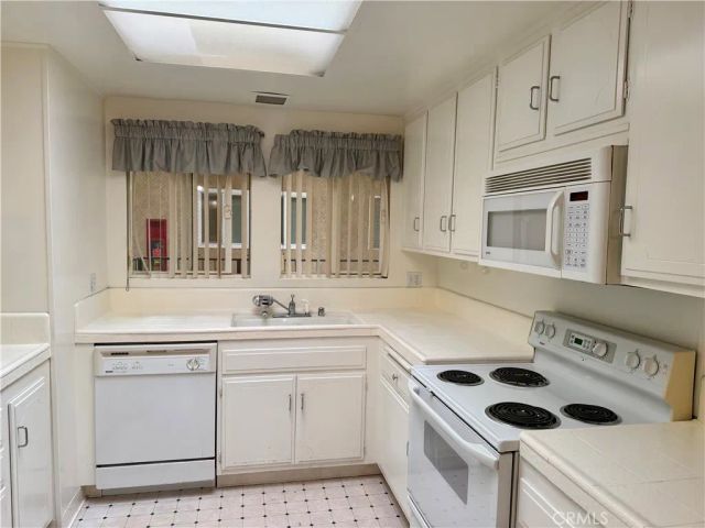 3124 Via Serena North P, Laguna Woods, CA 92637