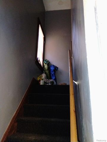 12330 Santa Rosa Drive, Detroit, MI 48204