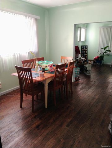 12330 Santa Rosa Drive, Detroit, MI 48204