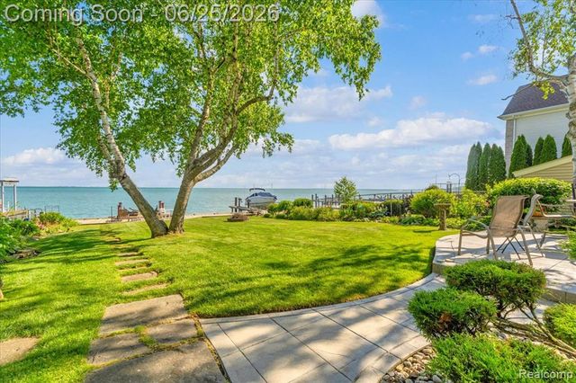 9905 Dixie Highway, Ira, MI 48023