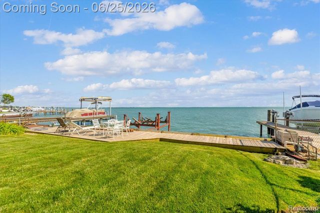 9905 Dixie Highway, Ira, MI 48023