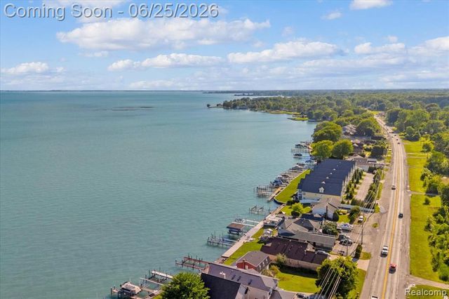 9905 Dixie Highway, Ira, MI 48023