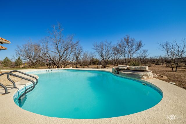 2001 Coyote Bend Road, San Angelo, TX 76904