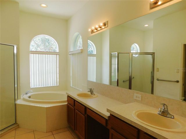 2412 BLUE STONE COURT, Valrico, FL 33594