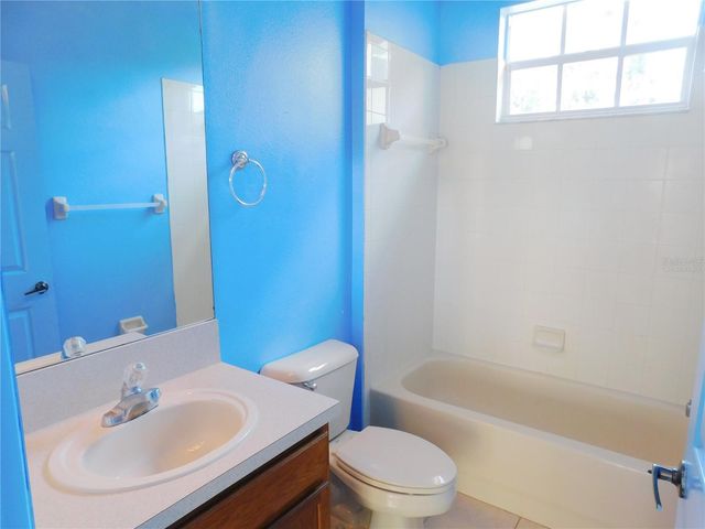 2412 BLUE STONE COURT, Valrico, FL 33594