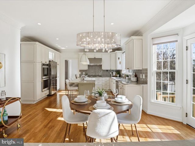 2310 COLONEL LINDSAY CT, Falls Church, VA 22043