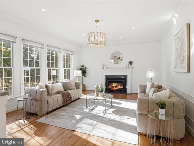 2310 COLONEL LINDSAY CT, Falls Church, VA 22043