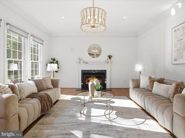 2310 COLONEL LINDSAY CT, Falls Church, VA 22043