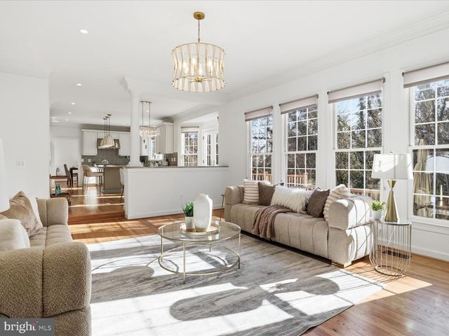 2310 COLONEL LINDSAY CT, Falls Church, VA 22043