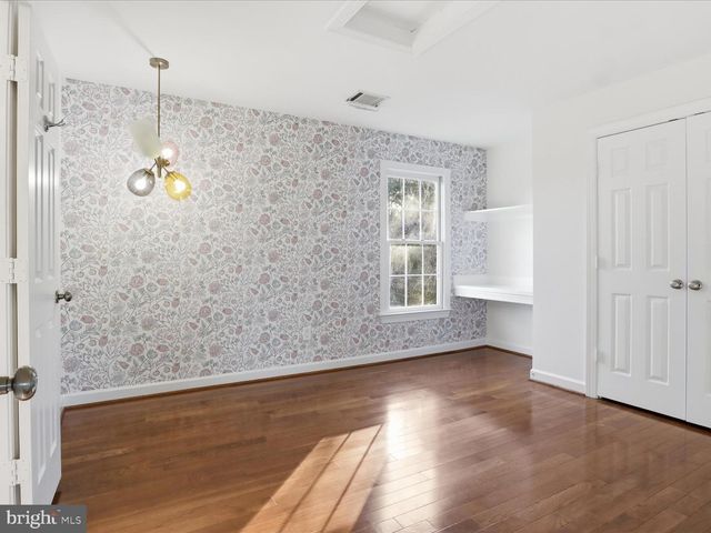 2310 COLONEL LINDSAY CT, Falls Church, VA 22043