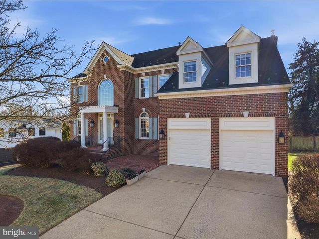 2310 COLONEL LINDSAY CT, Falls Church, VA 22043