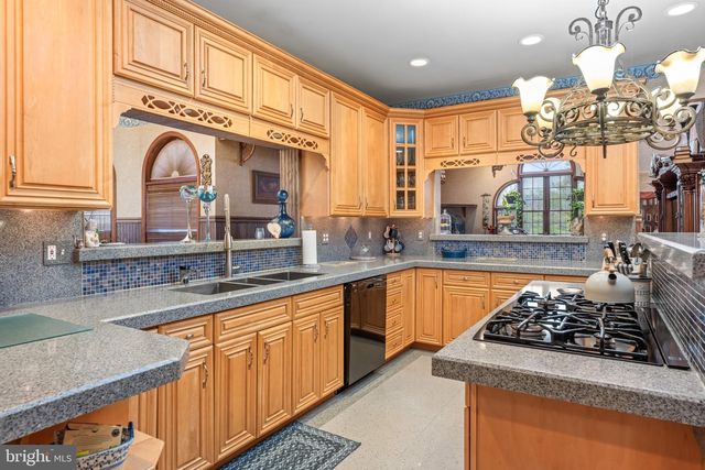 421 ARNEYS MOUNT BIRMINGHAM RD, Pemberton, NJ 08068