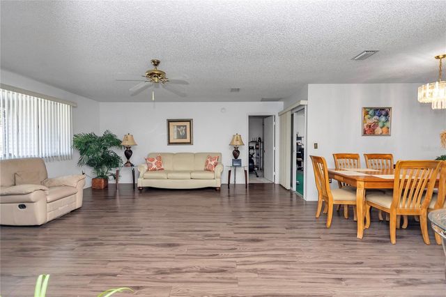 10891 SW 89TH AVENUE, Ocala, FL 34481