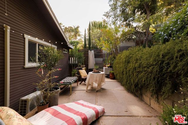 6205 Vidette Street, Los Angeles, CA 90042