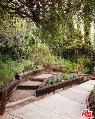 6205 Vidette Street, Los Angeles, CA 90042