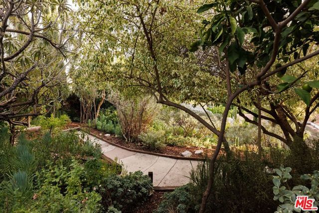 6205 Vidette Street, Los Angeles, CA 90042