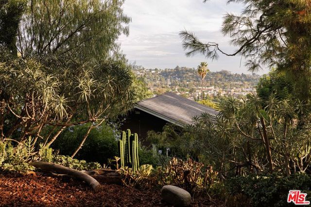 6205 Vidette Street, Los Angeles, CA 90042