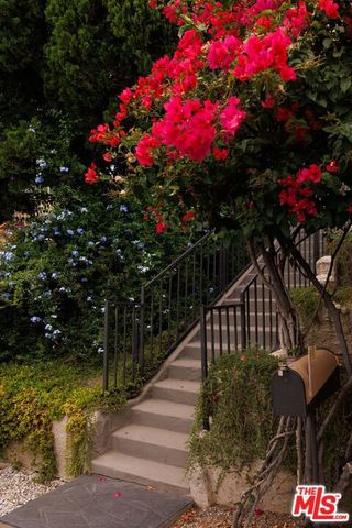 6205 Vidette Street, Los Angeles, CA 90042