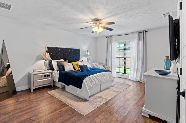 5013 Middleton Circle, The Colony, TX 75056